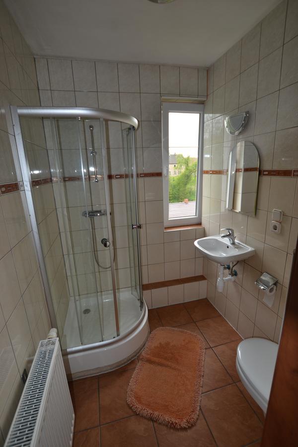 Zagroda Agroturystyczna Wiecha Mieroszow Luaran gambar