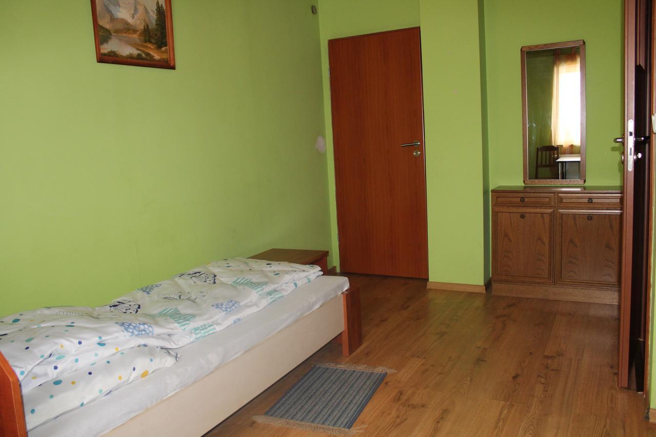 Zagroda Agroturystyczna Wiecha Mieroszow Luaran gambar